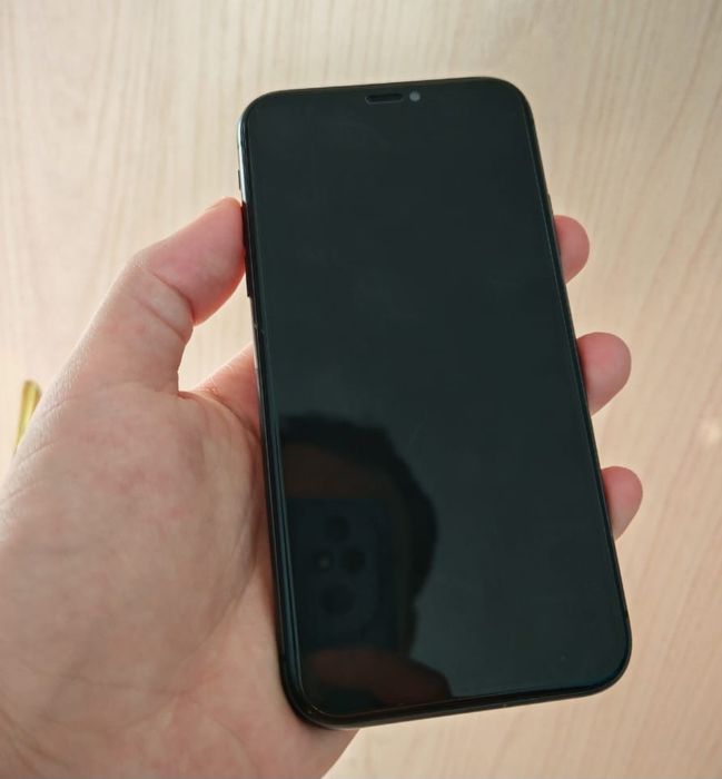 iPhone 11 черный