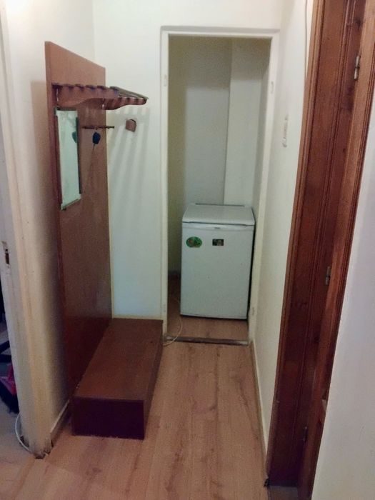 Inchiriez apartament cu 2 camere