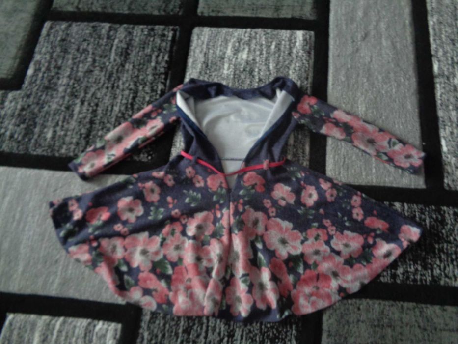 Vand rochita de fetita cu maneca lunga 1.