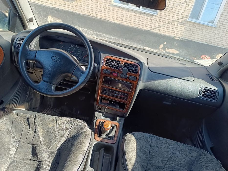 Продам машину срочно.  Цена на неделю