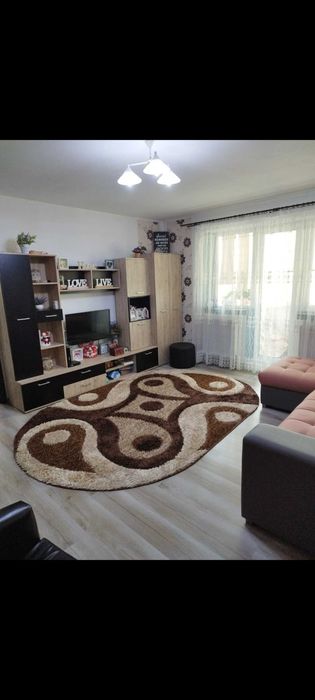 Închiriez apartament str Arțarilor Bistrița  et3 ,telefon 0740439315,