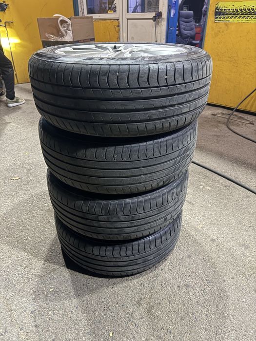 Продам оригинальные диски от тойота 70-75
