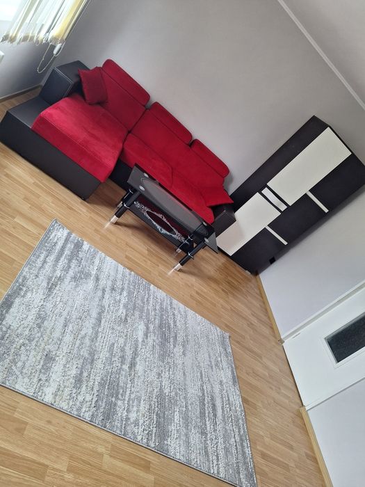 Închiriez apartament central - Piața Unirii