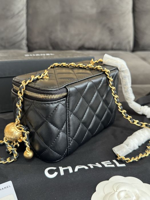 Poseta Chanel Vanity 17cm - full box/premium/alb/negru