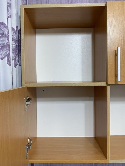 Шкаф подвесной настольный