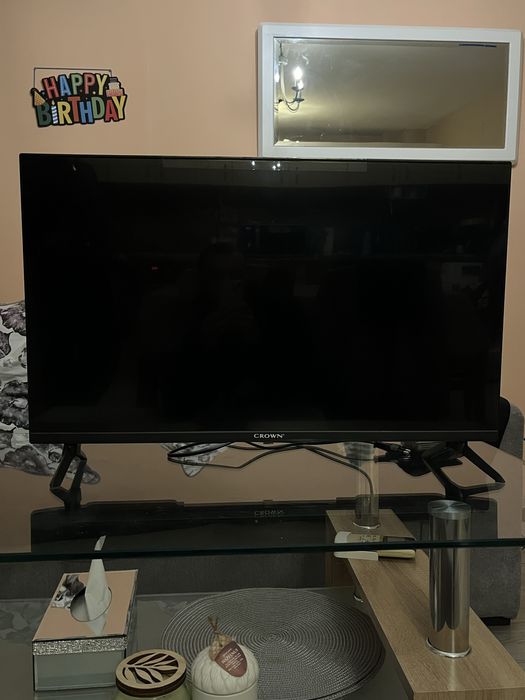 CROWN 32 инча смарт