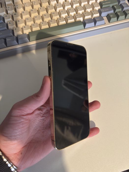 Iphone 13 Pro 76% baterie