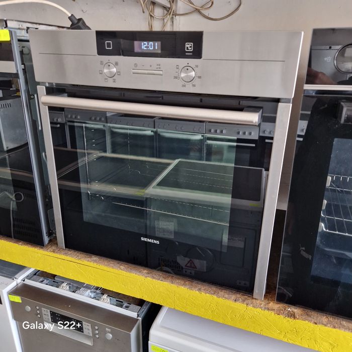 Фурна за вграждане SIEMENS