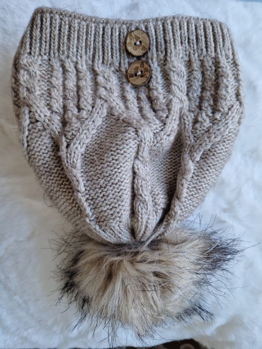 Лот шапки за момиче