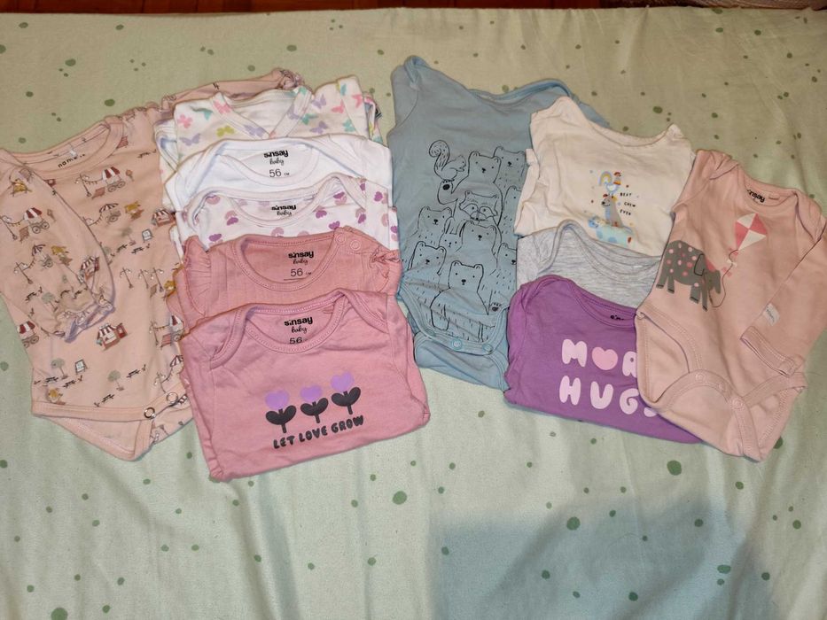 Дрешки за момиченце от 0 до 6 м