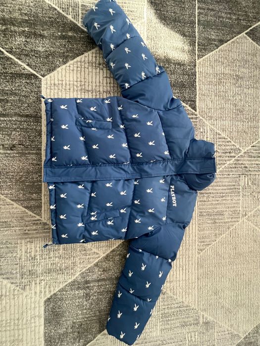 Продам зимнюю куртку playboy