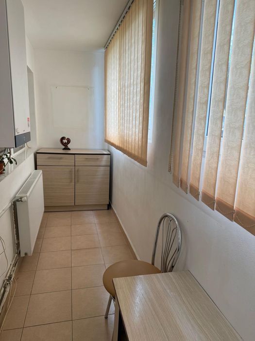 Proprietar, închiriez ap 2 cam Micro 6