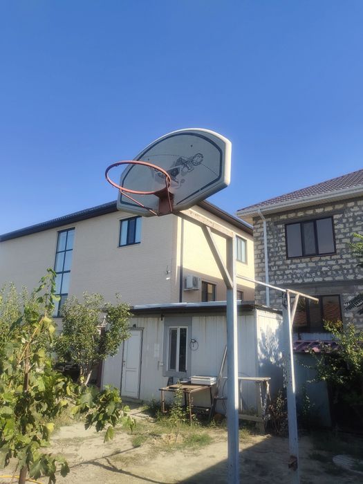 Спорт ,васктболный колец