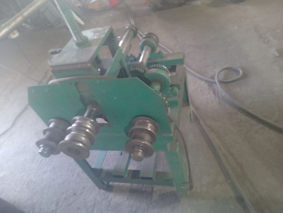 Трубогиб профильный