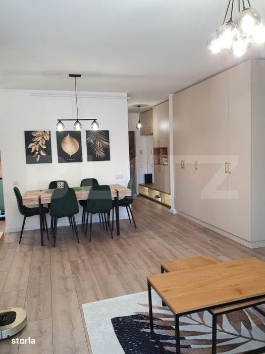 Apartament de vanzare, 3 camere, 2 bai, garaj + boxa, zona Subcetate