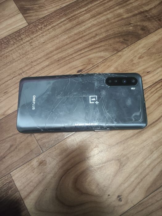 Продам One plus nord