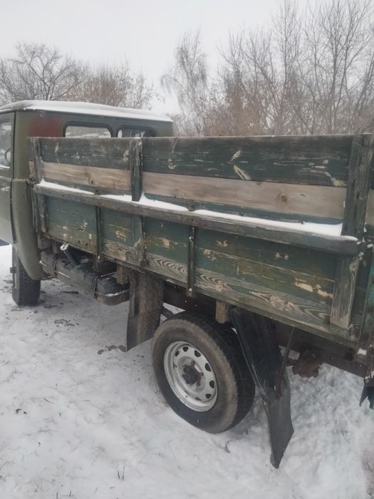 Продам УАЗ 3303 бортовой