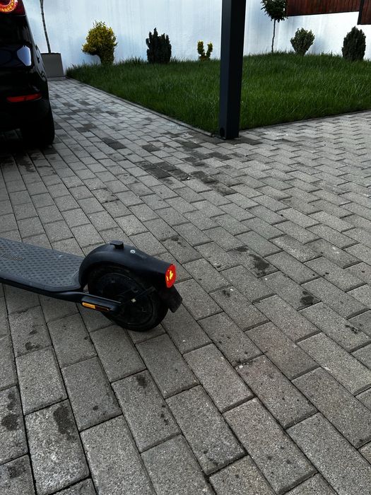 Vand trotineta electrica Ninebot KickscooterF2