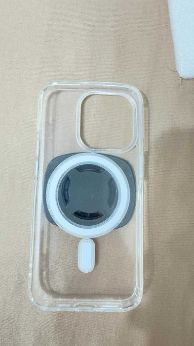 Husa telefon Iphone 15 pro cu sistem prindere Quad lock