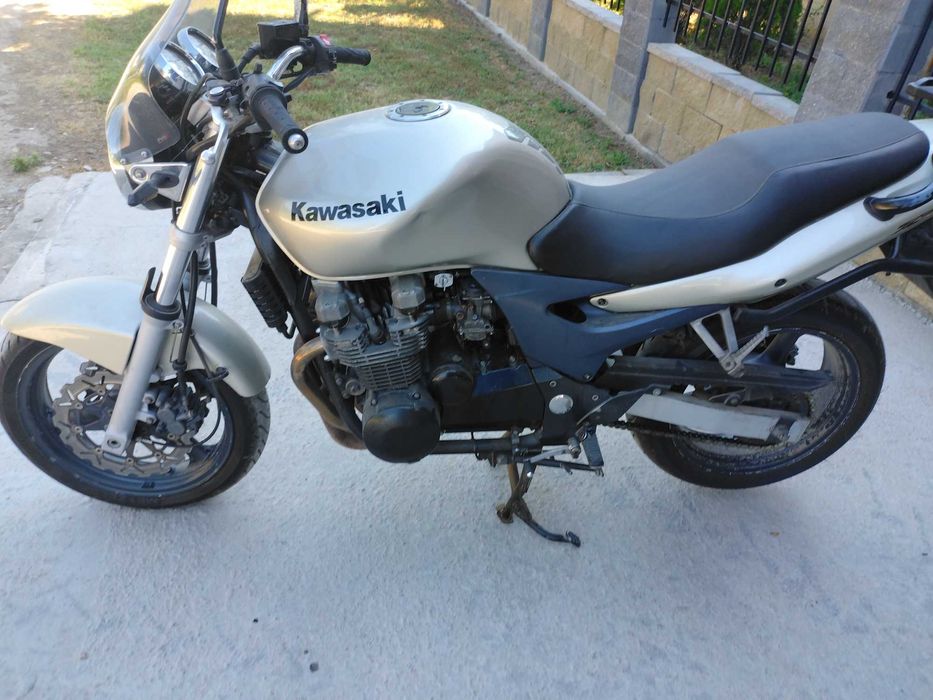 Kawasaki zr-7 750cc