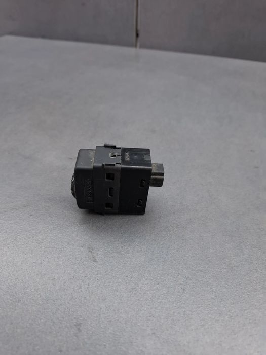 Buton reglaj faruri - Nissan Micra 2003 1.5 D MT (65 hp)