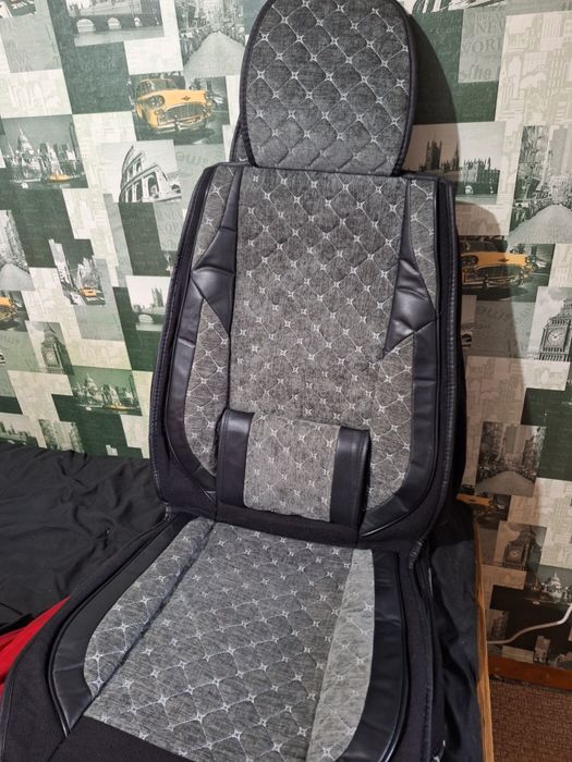 Продам авточехлы