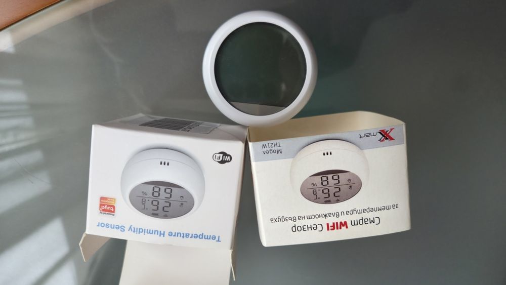 Смарт wifi сензор за температура и влага