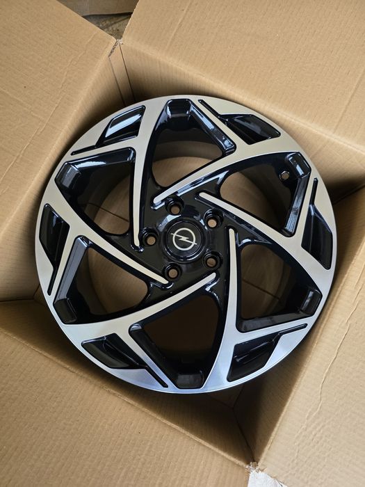 Jante de aliaj pentru Opel insignia pe 17 marca rc wheels model  175