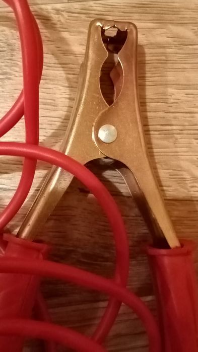 Зажим массы ,байонетный разьем