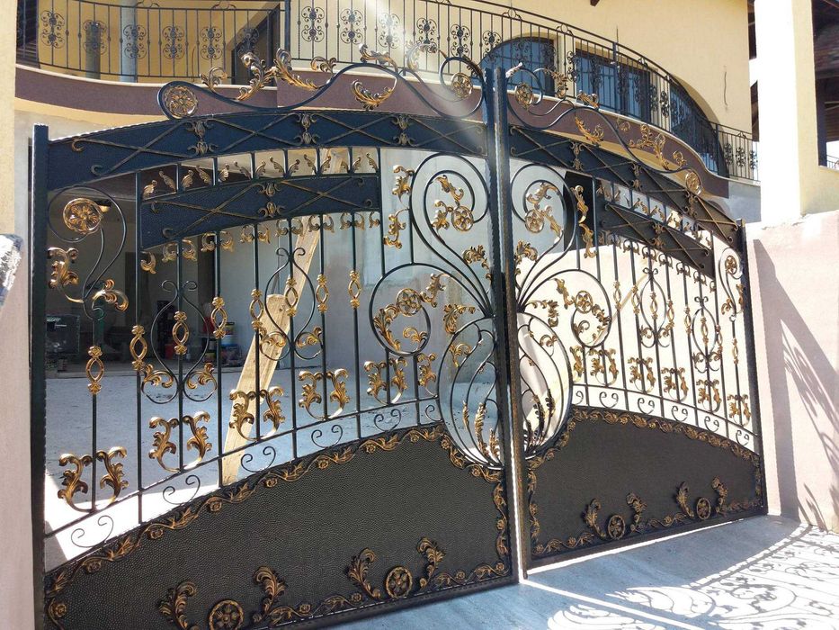 porti,garduri,balustrade din fier forjat
