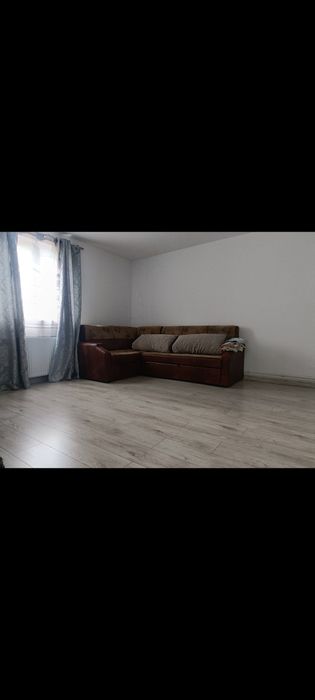 Inchiriez casă în Valea Moldovei!