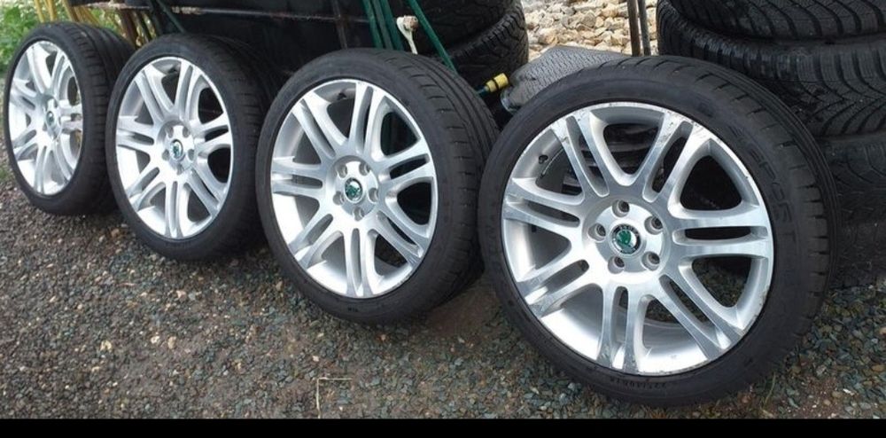 Roti 225/40 R18  cauciucuri Dunlop 2022