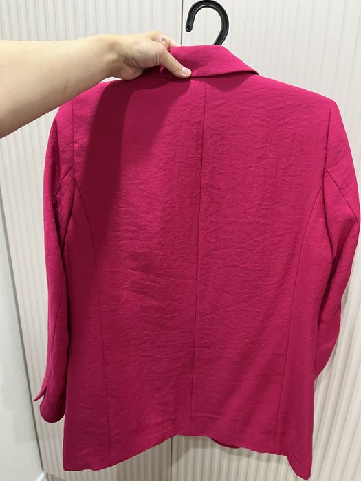 Продам классические жакеты