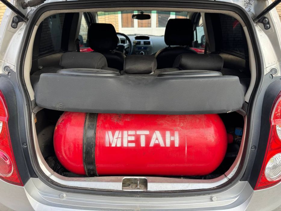 Спарк сотилади 2013 йил 3 позиция