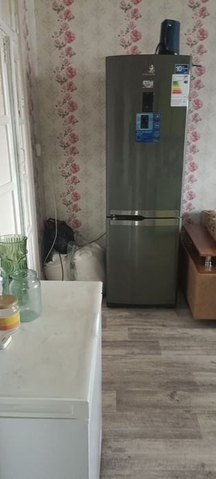 Продам квартиру 3 комнатную