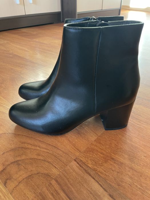Ghete piele dama