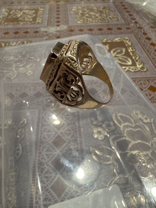 Продам печатку золотую