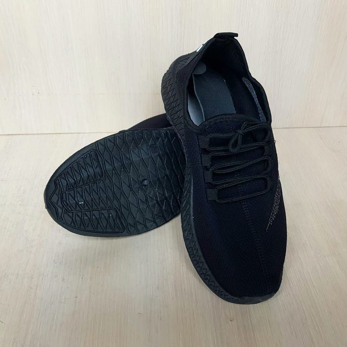 Лёгкие летние кросовки