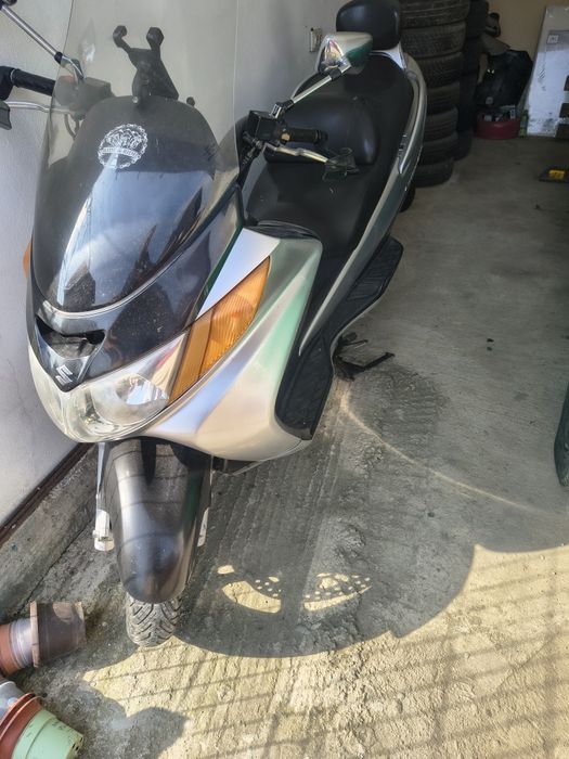Suzuki burgman 400