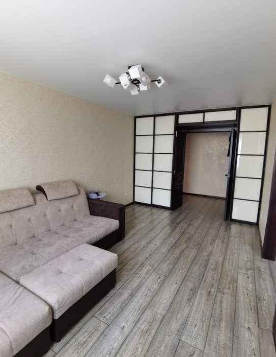 Сдам 2 комнатню квартиру Мамыр 4