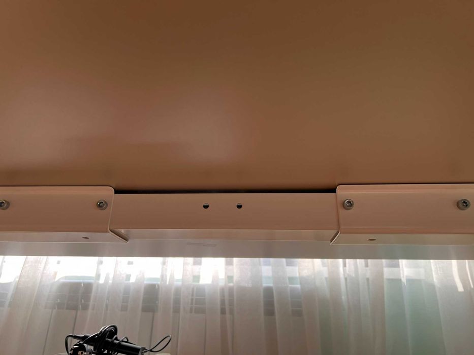 IKEA TROTTEN бюро с регулиране на височината