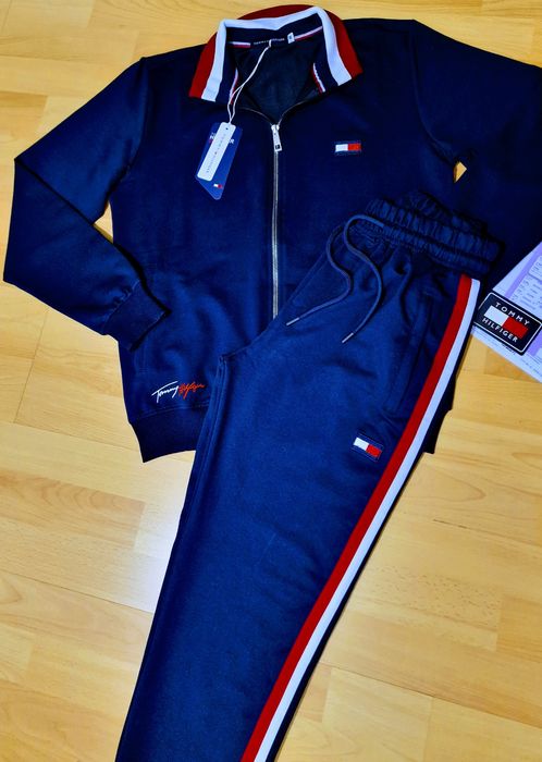 Trening bumbac Tommy Hilfiger, feronerie metalica, logo metalic, diverse mărimi