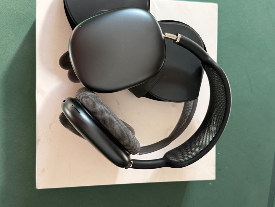 Air Pods Max 1 2025