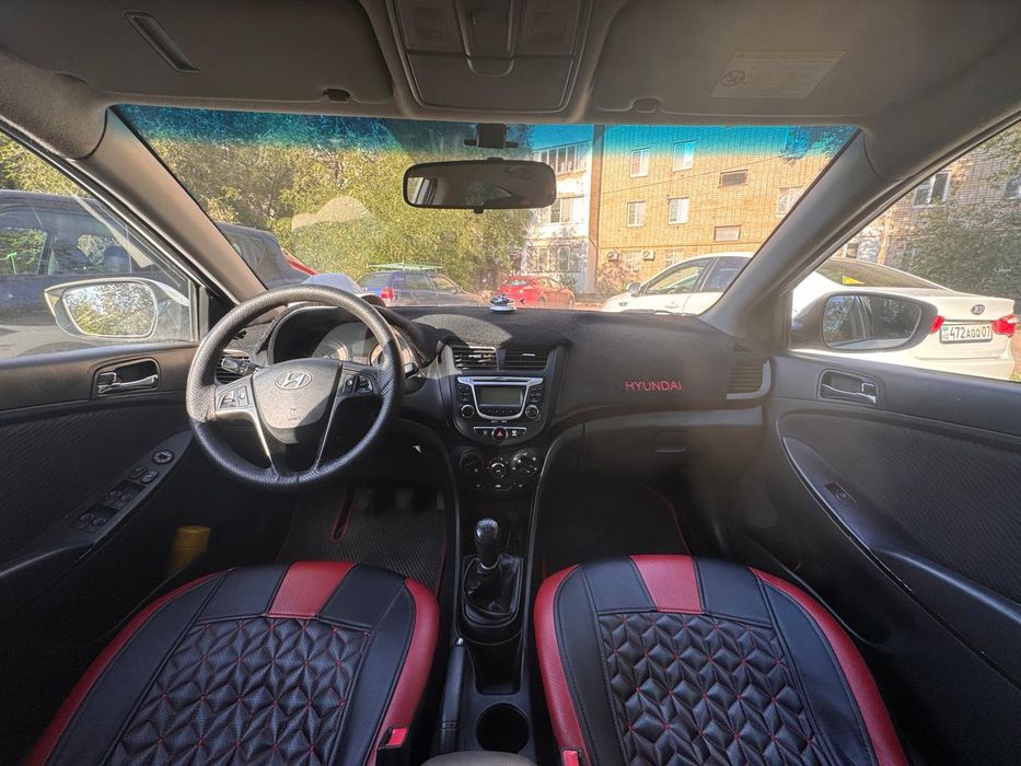 Легковой автомобиль