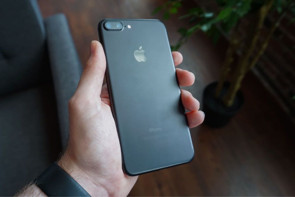 Iphone 7 + 128 tali 85 % Yomkista