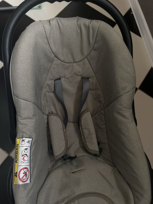 Продам коляску Adamex