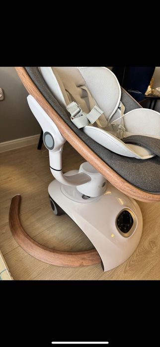 Cangaroo Triumph- бебешка електрическа люлка