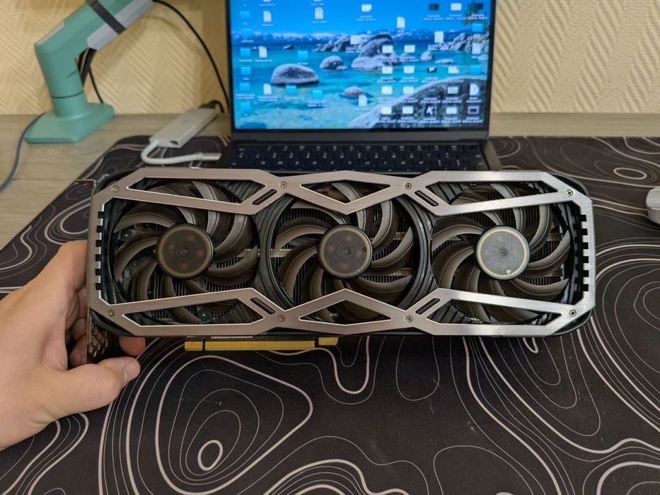 продаю видеокарту Gainward  3070