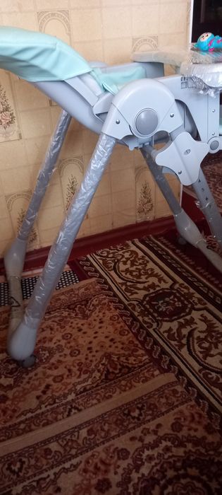 Bolalar stulchigi sotiladi