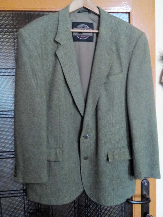 Продавам мъжки маркови сака